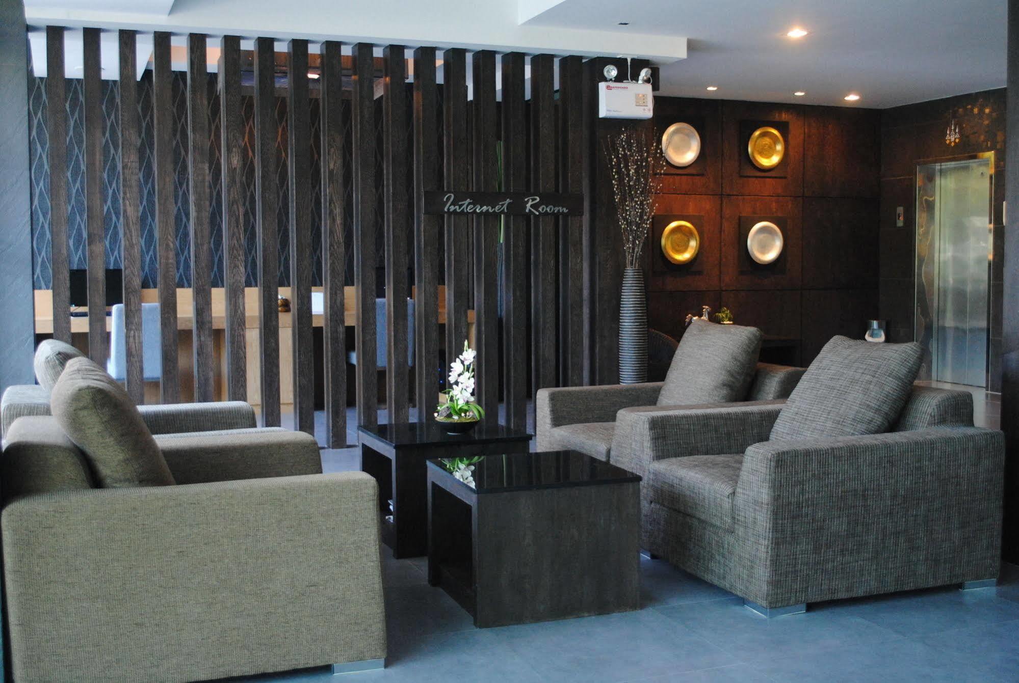 Inn Place Serviced Residence Pattaya Exterior photo